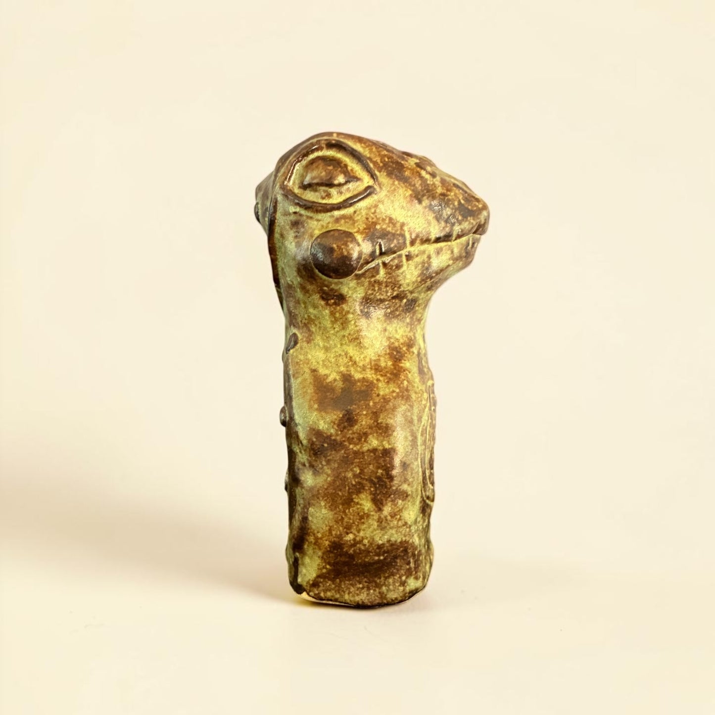 Toad Animal Totem with Cup and Ring