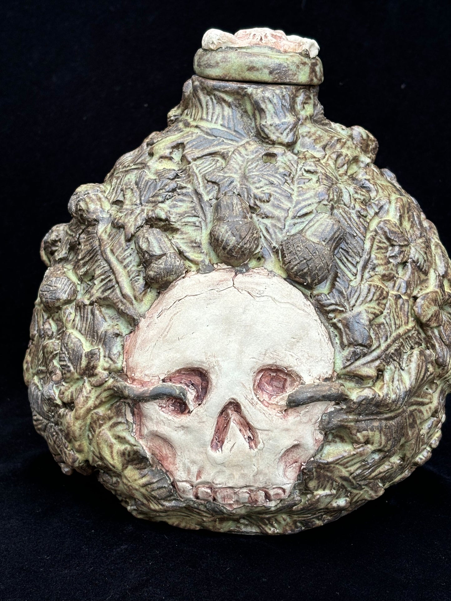 Memento Mori Oak King Vessel